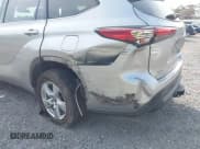 ✅ 2020 Toyota Highlander L • VIN: 5TDCZRAH8LS504468 • Lot: 43759492. Wystawiony na IAAI z przebiegiem 67 595 mil. Bezpłatny archiwum sprzedaży aukcyjnych z USA i szczegółowy raport historii pojazdu na DreamBid. Zdjęcie 6.