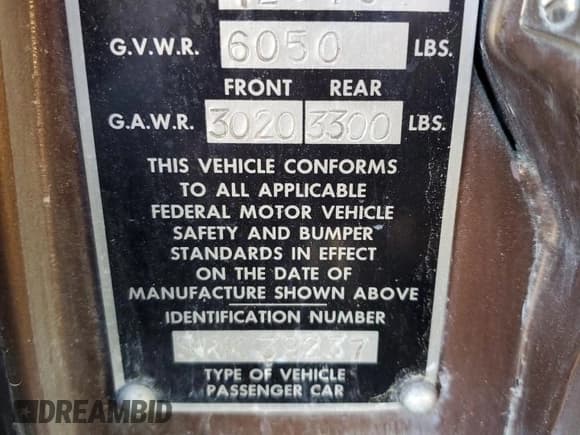 ✅ 1979 Rolls-Royce Silver Seraph • VIN: SRK39237 • Лот: 82617014. Опубликован ранее на Copart с пробегом 102 900 миль. Бесплатный доступ к архиву аукционных продаж из США и подробный отчёт об истории автомобиля на DreamBid. Изображение 12.