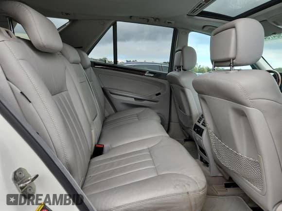 ✅ 2006 Mercedes-Benz M 500 • VIN: 4JGBB75E76A034242 • Lot: 90478435. Wystawiony na Copart z przebiegiem 208 135 mil. Bezpłatny archiwum sprzedaży aukcyjnych z USA i szczegółowy raport historii pojazdu na DreamBid. Zdjęcie 11.