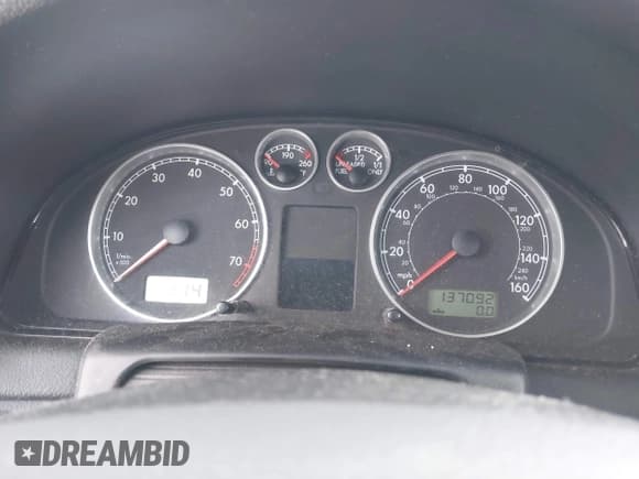 ✅ 2001 Volkswagen Passat • VIN: WVWXH63B21E230263 • Лот: 41586834. Опубликован ранее на IAAI с пробегом 137 092 миль. Бесплатный доступ к архиву аукционных продаж из США и подробный отчёт об истории автомобиля на DreamBid. Изображение 7.