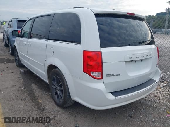 ✅ 2017 Dodge Grand Caravan SXT • VIN: 2C4RDGCG6HR806228 • Lot: 43445574. Listed on IAAI with 139,724 mi. Free auction sales archive from the USA and detailed vehicle history report at DreamBid. Image 3.