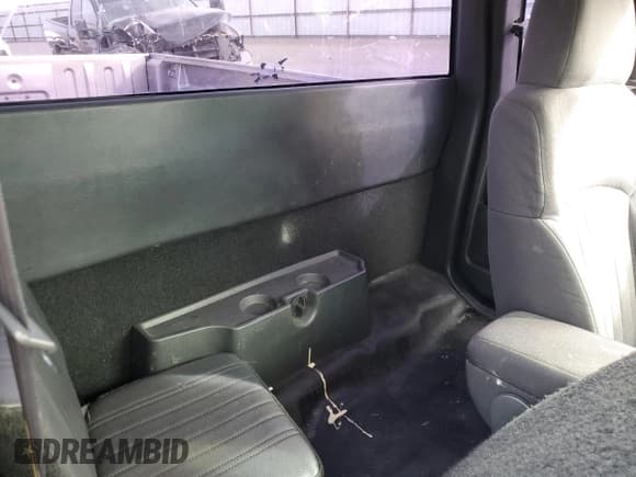 ✅ 2003 Chevrolet S-10 • VIN: 1GCCS19H538214087 • Lot: 78851924. Wystawiony na Copart z przebiegiem Nie podano. Bezpłatny archiwum sprzedaży aukcyjnych z USA i szczegółowy raport historii pojazdu na DreamBid. Zdjęcie 10.