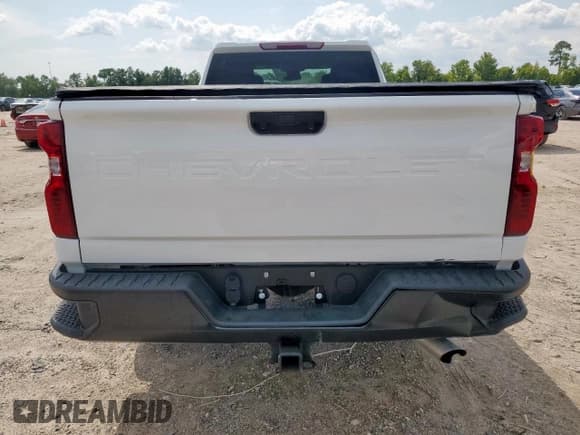 ✅ 2025 Chevrolet Silverado 1500 • VIN: 1GC4ALE70SF100993 • Лот: 69656395. Опубликован ранее на Copart с пробегом 23 077 миль. Бесплатный доступ к архиву аукционных продаж из США и подробный отчёт об истории автомобиля на DreamBid. Изображение 6.