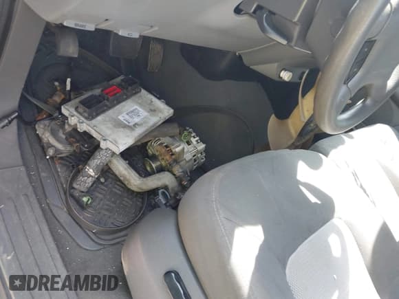 ✅ 2006 Ford Expedition Special Service • VIN: 1FMPU16546LA60328 • Lot: 42395015. Wystawiony na IAAI z przebiegiem Nie podano. Bezpłatny archiwum sprzedaży aukcyjnych z USA i szczegółowy raport historii pojazdu na DreamBid. Zdjęcie 12.