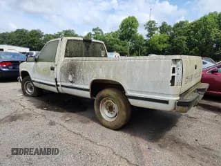 ✅ 2000 Chevrolet Silverado 2500 • VIN: 1GCGC24R3YR105777 • Lot: 62659635. Wystawiony na Copart z przebiegiem 159 127 mil. Bezpłatny archiwum sprzedaży aukcyjnych z USA i szczegółowy raport historii pojazdu na DreamBid. Zdjęcie 2.