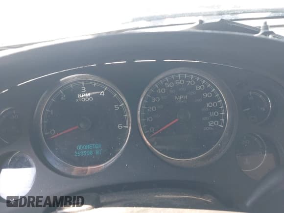 ✅ 2007 Chevrolet Suburban LT • VIN: 3GNFK16397G115382 • Lot: 42717724. Listed on IAAI with 263,508 mi. Free auction sales archive from the USA and detailed vehicle history report at DreamBid. Image 7.