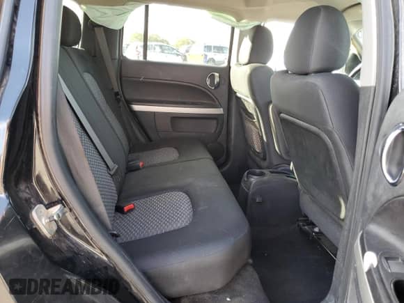 ✅ 2009 Chevrolet HHR 2LT • VIN: 3GNCA53V49S575102 • Лот: 81462034. Размещён на Copart с пробегом 162 103 миль миль. Получите бесплатный доступ к архиву аукционных продаж из США и посмотрите подробный отчёт об истории автомобиля на DreamBid. Изображение 10.