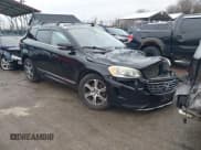 ✅ 2015 Volvo XC60 T6 • VIN: YV4902RB1F2562345 • Lot: 41128731. Wystawiony na IAAI z przebiegiem 195 665 mil. Bezpłatny archiwum sprzedaży aukcyjnych z USA i szczegółowy raport historii pojazdu na DreamBid. Zdjęcie 1.