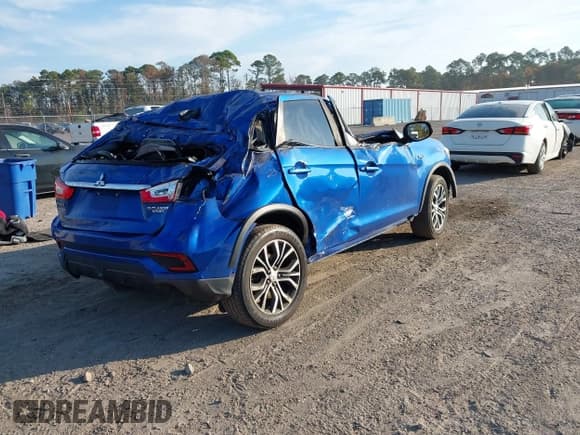 ✅ 2019 Mitsubishi Outlander ES • VIN: JA4AP3AU3KU035673 • Lot: 43770570. Listed on IAAI with 102,767 mi. Free auction sales archive from the USA and detailed vehicle history report at DreamBid. Image 4.