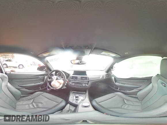 ✅ 2021 BMW M2 Competition • VIN: WBS2U7C00M7H59628 • Lot: 71057954. Wystawiony na Copart z przebiegiem 26 581 mil. Bezpłatny archiwum sprzedaży aukcyjnych z USA i szczegółowy raport historii pojazdu na DreamBid. Zdjęcie 15.