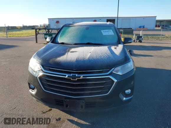 ✅ 2019 Chevrolet Traverse LT • VIN: 1GNEVHKW5KJ219001 • Lot: 43404036. Wystawiony na IAAI z przebiegiem 77 211 mil. Bezpłatny archiwum sprzedaży aukcyjnych z USA i szczegółowy raport historii pojazdu na DreamBid. Zdjęcie 13.
