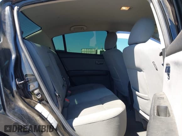 ✅ 2010 Nissan Sentra SR • VIN: 3N1AB6AP4AL690601 • Lot: 43002369. Wystawiony na IAAI z przebiegiem 109 401 mil. Bezpłatny archiwum sprzedaży aukcyjnych z USA i szczegółowy raport historii pojazdu na DreamBid. Zdjęcie 8.