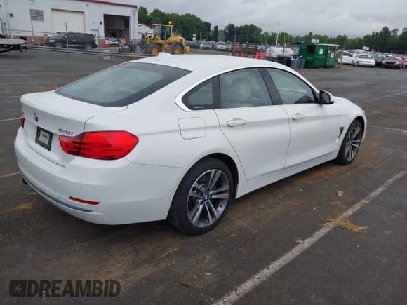 ✅ 2015 BMW 4 Series 428i xDrive • VIN: WBA4A7C54FD414640 • Lot: 39901472. Listed on IAAI with 92,313 mi. Free auction sales archive from the USA and detailed vehicle history report at DreamBid. Image 4.