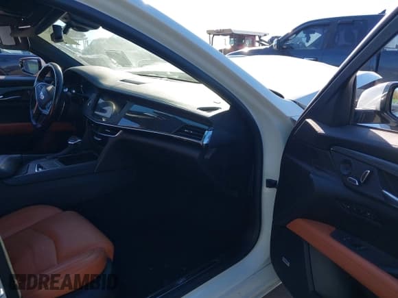 ✅ 2018 Cadillac CT6 Premium Luxury AWD • VIN: 1G6KG5RS1JU158978 • Lot: 43629991. Listed on IAAI with 72,603 mi. Free auction sales archive from the USA and detailed vehicle history report at DreamBid. Image 5.