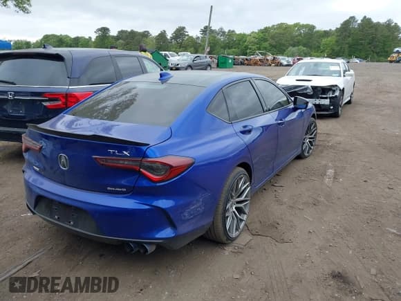 ✅ 2021 Acura TLX w/A-Spec Package • VIN: 19UUB6F58MA005983 • Lot: 42245986. Listed on IAAI with 62,408 mi. Free auction sales archive from the USA and detailed vehicle history report at DreamBid. Image 4.