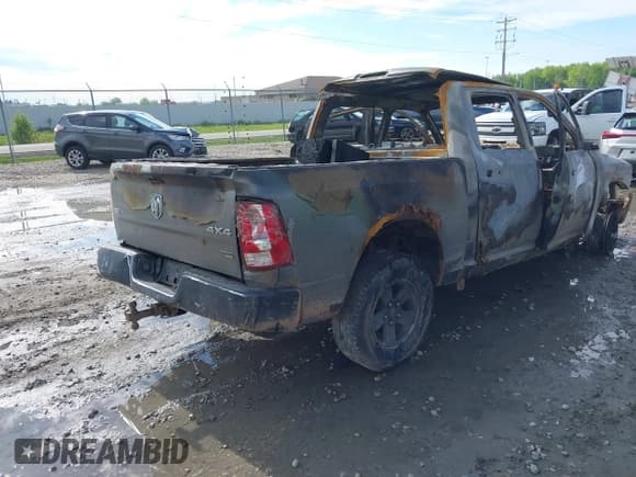 ✅ 2009 Dodge 1500 SLT • VIN: 1D3HV13P19S705711 • Lot: 42346620. Wystawiony na IAAI z przebiegiem Nie podano. Bezpłatny archiwum sprzedaży aukcyjnych z USA i szczegółowy raport historii pojazdu na DreamBid. Zdjęcie 4.