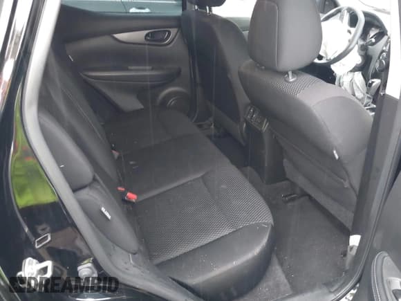 ✅ 2020 Nissan Rogue SV • VIN: JN1BJ1CW3LW370200 • Лот: 43381065. Опубликован ранее на IAAI с пробегом 105 574 миль. Бесплатный доступ к архиву аукционных продаж из США и подробный отчёт об истории автомобиля на DreamBid. Изображение 8.