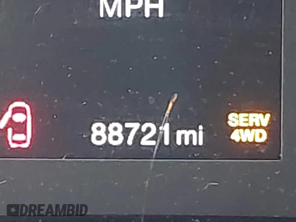 ✅ 2018 Jeep Renegade Latitude • VIN: ZACCJBBB1JPJ52673 • Lot: 42270587. Wystawiony na IAAI z przebiegiem 88 721 mil. Bezpłatny archiwum sprzedaży aukcyjnych z USA i szczegółowy raport historii pojazdu na DreamBid. Zdjęcie 15.