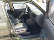 ✅ 2009 Jeep Patriot Sport • VIN: 1J4FT28A79D184301 • Lot: 42962773. Wystawiony na IAAI z przebiegiem 131 328 mil. Bezpłatny archiwum sprzedaży aukcyjnych z USA i szczegółowy raport historii pojazdu na DreamBid. Zdjęcie 5.