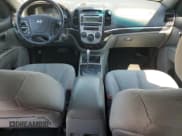 ✅ 2008 Hyundai Santa Fe GL • VIN: 5NMSG73E48H193978 • Lot: 88764815. Listed on Copart with 275,576 mi. Free auction sales archive from the USA and detailed vehicle history report at DreamBid. Image 8.