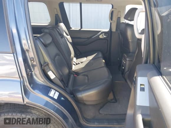 ✅ 2005 Nissan Pathfinder SE • VIN: 5N1AR18W95C784060 • Lot: 43520667. Listed on IAAI with 299,362 mi. Free auction sales archive from the USA and detailed vehicle history report at DreamBid. Image 8.