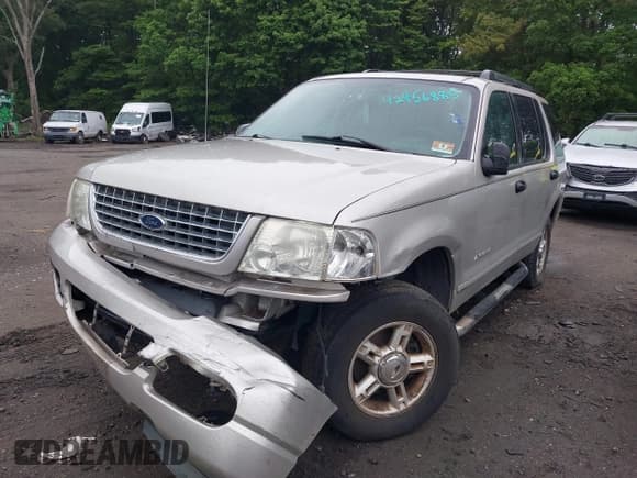 ✅ 2005 Ford Explorer XLT • VIN: 1FMZU63E95UA19907 • Lot: 42456885. Wystawiony na IAAI z przebiegiem 138 853 mil. Bezpłatny archiwum sprzedaży aukcyjnych z USA i szczegółowy raport historii pojazdu na DreamBid. Zdjęcie 2.
