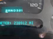 ✅ 2004 Chevrolet Suburban Z71 • VIN: 3GNFK16Z14G122679 • Lot: 41979958. Wystawiony na IAAI z przebiegiem 238 912 mil. Bezpłatny archiwum sprzedaży aukcyjnych z USA i szczegółowy raport historii pojazdu na DreamBid. Zdjęcie 12.