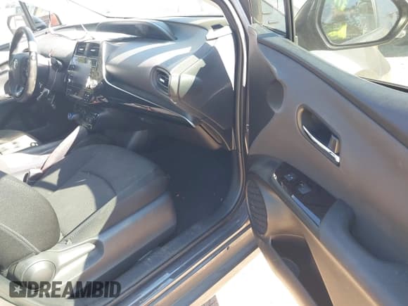 ✅ 2022 Toyota Prius L Eco • VIN: JTDKAMFU3N3189384 • Lot: 43575250. Listed on IAAI with 155,443 mi. Free auction sales archive from the USA and detailed vehicle history report at DreamBid. Image 5.