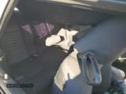 ✅ 2014 Dodge Challenger SXT • VIN: 2C3CDYAG1EH270695 • Lot: 76572104. Wystawiony na Copart z przebiegiem Nie podano. Bezpłatny archiwum sprzedaży aukcyjnych z USA i szczegółowy raport historii pojazdu na DreamBid. Zdjęcie 10.