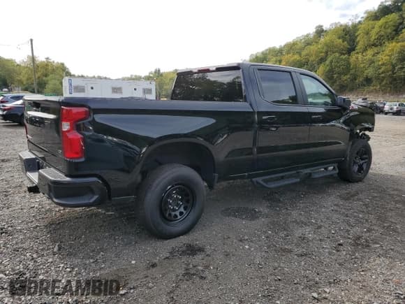 ✅ 2024 Chevrolet Silverado 1500 LT Trail Boss • VIN: 3GCUDFE82RG137103 • Лот: 84607875. Опубликован ранее на Copart с пробегом 10 535 миль. Бесплатный доступ к архиву аукционных продаж из США и подробный отчёт об истории автомобиля на DreamBid. Изображение 3.