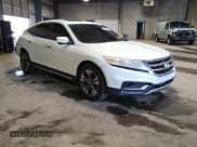 ✅ 2015 Honda Crosstour EX-L • VIN: 5J6TF2H59FL000278 • Lot: 70732125. Wystawiony na Copart z przebiegiem 147 594 mil. Bezpłatny archiwum sprzedaży aukcyjnych z USA i szczegółowy raport historii pojazdu na DreamBid. Zdjęcie 13.