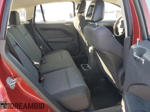 ✅ 2008 Dodge Caliber SXT • VIN: 1B3HB48B88D752092 • Лот: 41462095. Опубликован ранее на Copart с пробегом 109 696 миль. Бесплатный доступ к архиву аукционных продаж из США и подробный отчёт об истории автомобиля на DreamBid. Изображение 11.