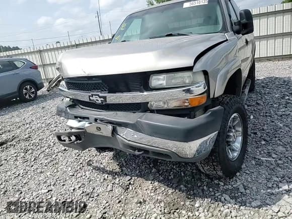 ✅ 2002 Chevrolet Silverado 2500HD LS • VIN: 1GCHK29U02Z119812 • Лот: 56510135. Опубликован ранее на Copart с пробегом 267 969 миль. Бесплатный доступ к архиву аукционных продаж из США и подробный отчёт об истории автомобиля на DreamBid. Изображение 13.