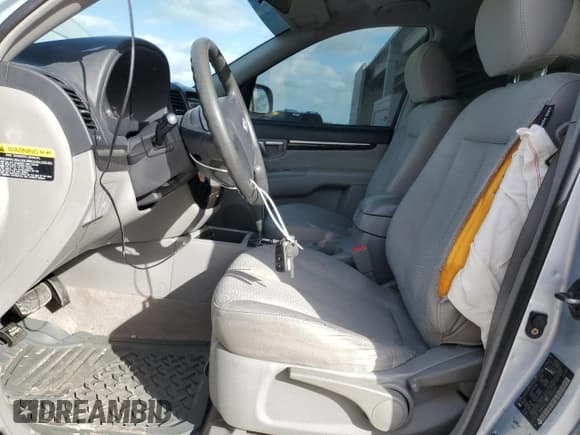 ✅ 2007 Hyundai Santa Fe GLS • VIN: 5NMSG13D67H080505 • Лот: 80870704. Опубликован ранее на Copart с пробегом 171 281 миль. Бесплатный доступ к архиву аукционных продаж из США и подробный отчёт об истории автомобиля на DreamBid. Изображение 7.