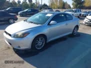 ✅ 2008 Scion tC • VIN: JTKDE167680225332 • Lot: 43795967. Wystawiony na IAAI z przebiegiem 212 444 mil. Bezpłatny archiwum sprzedaży aukcyjnych z USA i szczegółowy raport historii pojazdu na DreamBid. Zdjęcie 2.