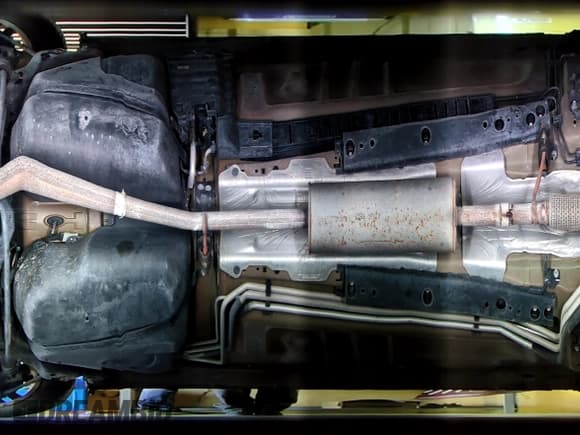 ✅ 2016 Ford Explorer XLT • VIN: 1FM5K7D83GGC30623 • Лот: 92452525. Опубликован ранее на Copart с пробегом 60 564 миль. Бесплатный доступ к архиву аукционных продаж из США и подробный отчёт об истории автомобиля на DreamBid. Изображение 14.