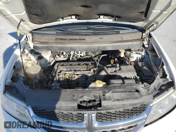 ✅ 2016 Dodge Journey SE • VIN: 3C4PDCABXGT166138 • Lot: 86498725. Listed on Copart with 126,852 mi. Free auction sales archive from the USA and detailed vehicle history report at DreamBid. Image 12.