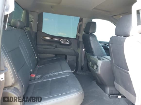 ✅ 2023 Chevrolet Silverado 1500 LT Trail Boss • VIN: 3GCUDFED1PG115376 • Lot: 43402686. Wystawiony na IAAI z przebiegiem 38 712 mil. Bezpłatny archiwum sprzedaży aukcyjnych z USA i szczegółowy raport historii pojazdu na DreamBid. Zdjęcie 8.