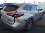 ✅ 2024 Toyota Highlander Hybrid XLE • VIN: 5TDKBRCH3RS143382 • Lot: 41691088. Wystawiony na IAAI z przebiegiem 62 043 mil. Bezpłatny archiwum sprzedaży aukcyjnych z USA i szczegółowy raport historii pojazdu na DreamBid. Zdjęcie 4.