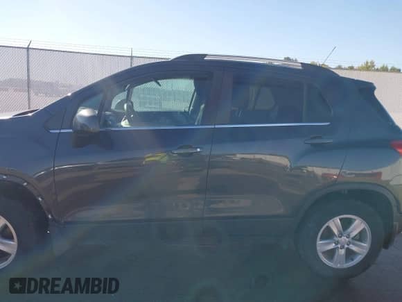 2018 Chevrolet Trax LT z VIN 3GNCJPSBXJL235003, wystawiony jako IAAI lot #43417135 z przebiegiem 86 123 mil mil oraz . Historia ofert i sprzedaży dostępna na DreamBid. Obrazek 14.