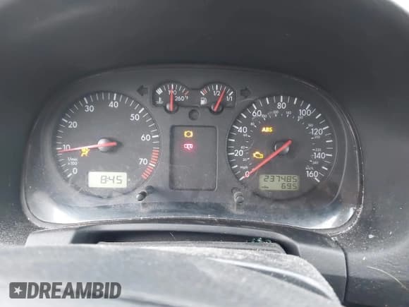 ✅ 2003 Volkswagen Jetta GL • VIN: 3VWRK69M03M159898 • Lot: 41474530. Listed on IAAI with 237,485 mi. Free auction sales archive from the USA and detailed vehicle history report at DreamBid. Image 7.