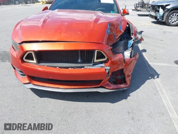 ✅ 2017 Ford Mustang V6 • VIN: 1FA6P8AM3H5255493 • Lot: 43085037. Listed on IAAI with 112,633 mi. Free auction sales archive from the USA and detailed vehicle history report at DreamBid. Image 6.