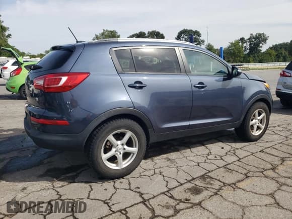 ✅ 2012 Kia Sportage LX • VIN: KNDPB3A23C7299604 • Lot: 70539985. Wystawiony na Copart z przebiegiem 116 796 mil. Bezpłatny archiwum sprzedaży aukcyjnych z USA i szczegółowy raport historii pojazdu na DreamBid. Zdjęcie 3.