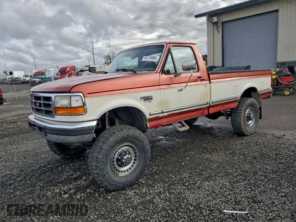 ✅ 1995 Ford F-250 • VIN: 1FTHF26F4SNB53432 • Lot: 94178995. Listed on Copart with 171,300 mi. Free auction sales archive from the USA and detailed vehicle history report at DreamBid. Image 1.
