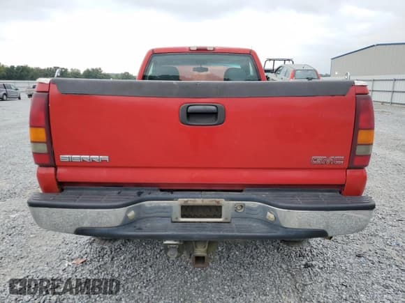 ✅ 2001 GMC Sierra 2500HD • VIN: 1GTHK24161E324778 • Lot: 84440375. Wystawiony na Copart z przebiegiem 274 223 mil. Bezpłatny archiwum sprzedaży aukcyjnych z USA i szczegółowy raport historii pojazdu na DreamBid. Zdjęcie 6.