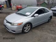 ✅ 2008 Honda Civic EX • VIN: 2HGFG12888H522978 • Lot: 43772791. Wystawiony na IAAI z przebiegiem 337 649 mil. Bezpłatny archiwum sprzedaży aukcyjnych z USA i szczegółowy raport historii pojazdu na DreamBid. Zdjęcie 2.