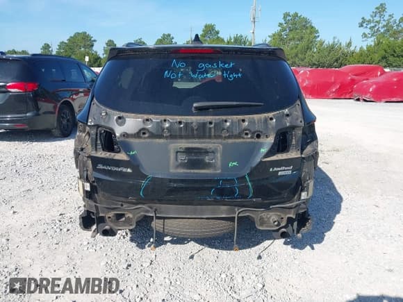 ✅ 2017 Hyundai Santa Fe Limited Ultimate • VIN: KM8SR4HF5HU169199 • Лот: 42554076. Опубликован ранее на IAAI с пробегом 132 773 миль. Бесплатный доступ к архиву аукционных продаж из США и подробный отчёт об истории автомобиля на DreamBid. Изображение 6.