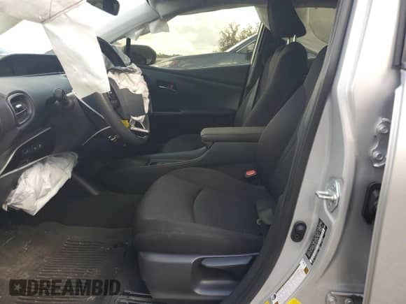 2021 Toyota Prius L Eco with VIN JTDKAMFU0M3141002, listed as a Copart auction lot 84425805 with 73,095 mi miles and Clean title. Bid and sale history available at DreamBid. Image 7.