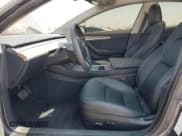 ✅ 2023 Tesla Model 3 • VIN: 5YJ3E1EA6PF712983 • Lot: 68097565. Wystawiony na Copart z przebiegiem 25 830 mil. Bezpłatny archiwum sprzedaży aukcyjnych z USA i szczegółowy raport historii pojazdu na DreamBid. Zdjęcie 7.