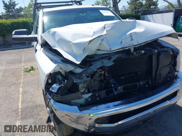 ✅ 2017 Ram 2500 Tradesman • VIN: 3C6UR4CJ0HG587687 • Лот: 42225541. Опубликован ранее на IAAI с пробегом 46 211 миль. Бесплатный доступ к архиву аукционных продаж из США и подробный отчёт об истории автомобиля на DreamBid. Изображение 6.